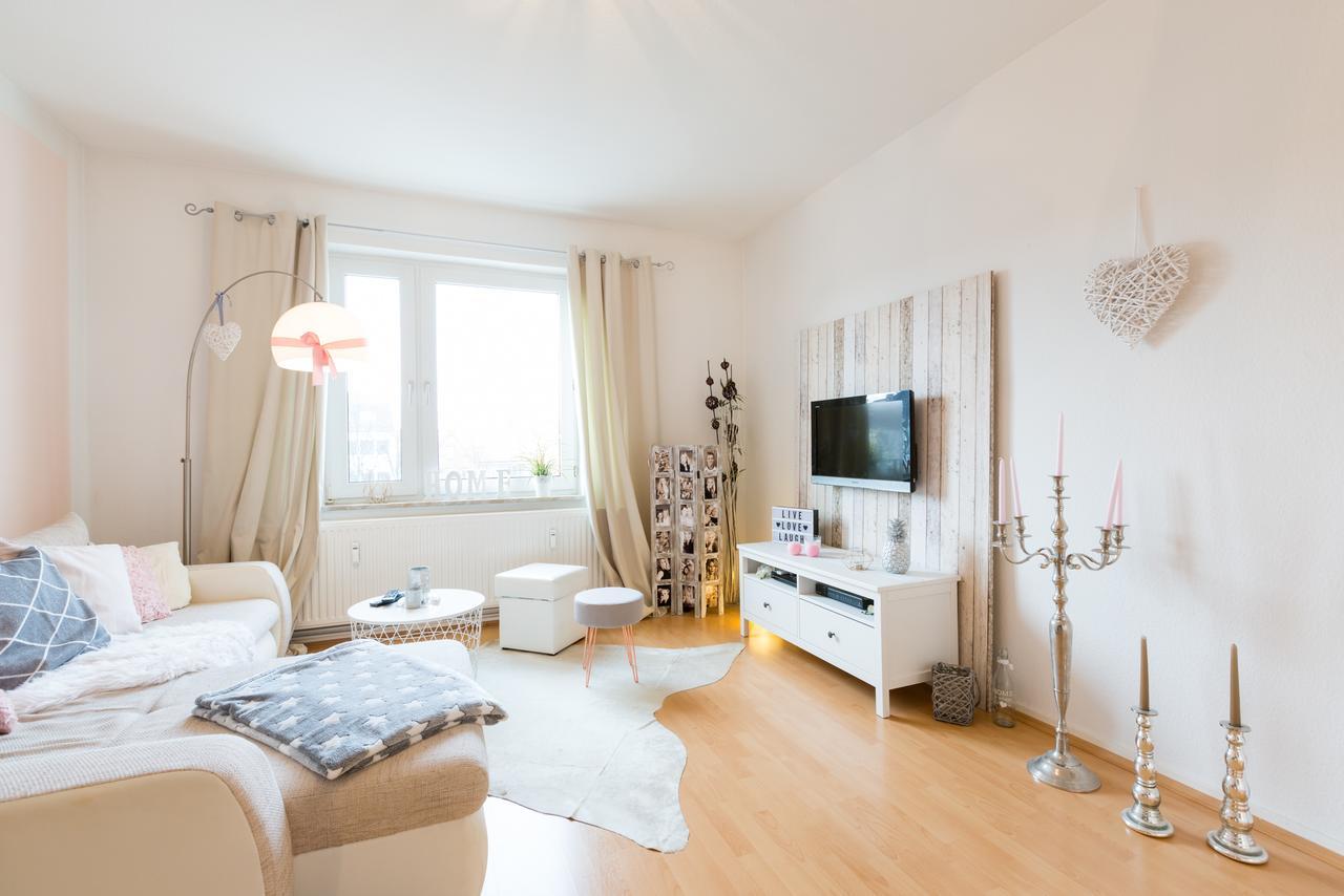 Business Apartment *