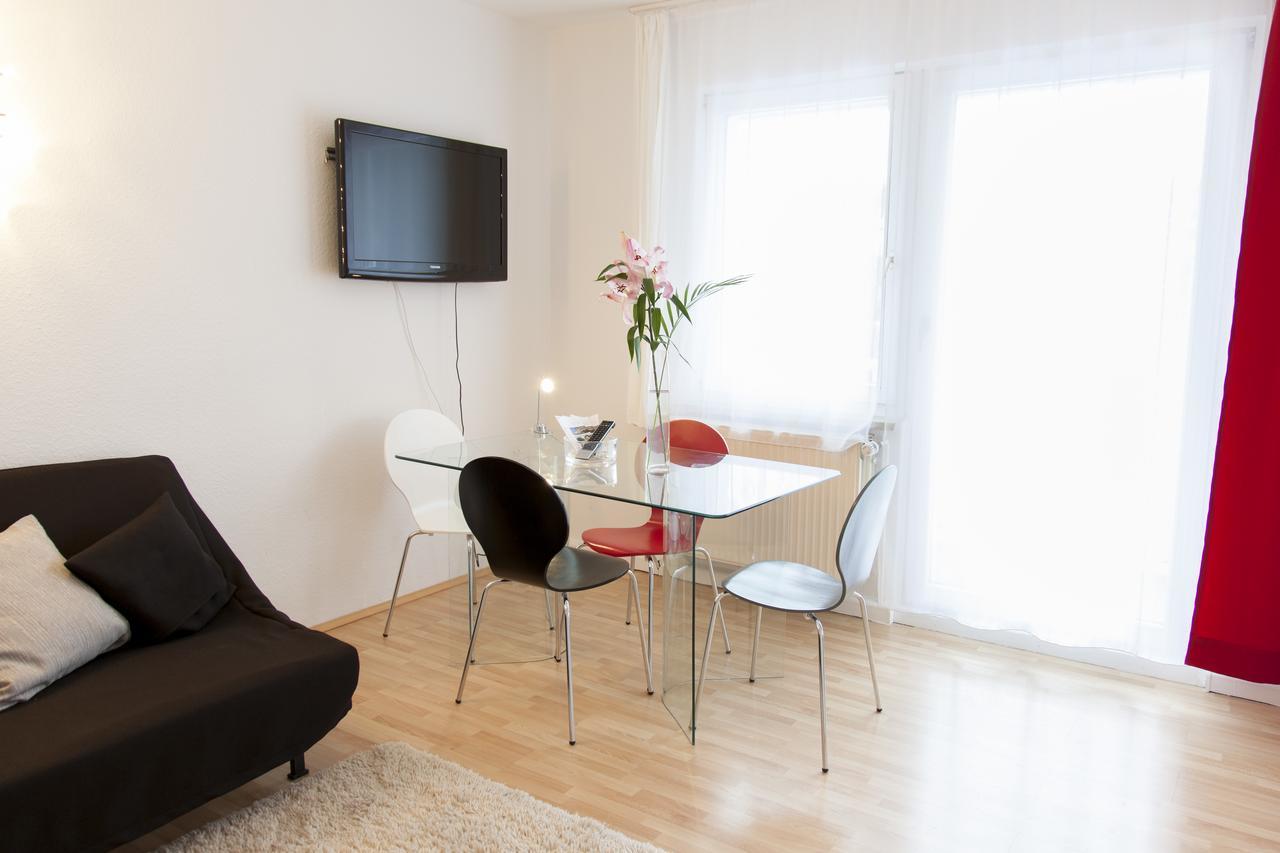 Business Apartment *